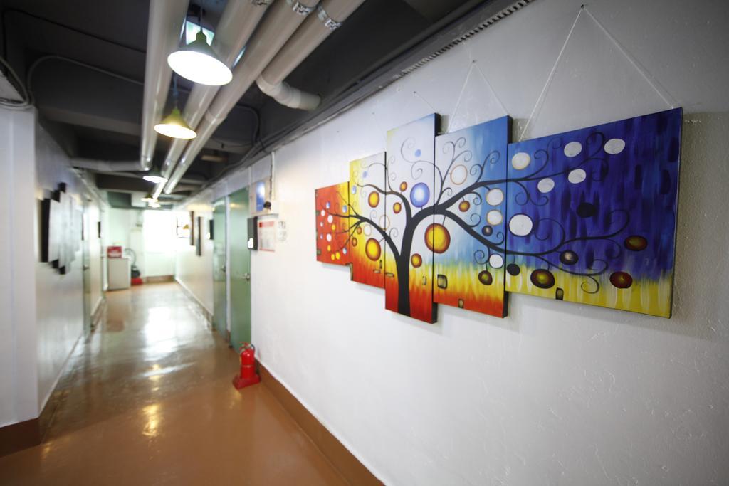 Bluefish Guesthouse ปูซาน ภายนอก รูปภาพ