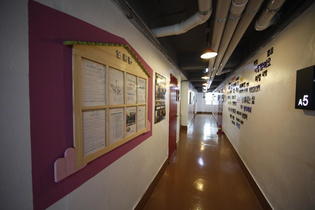 Bluefish Guesthouse ปูซาน ภายนอก รูปภาพ