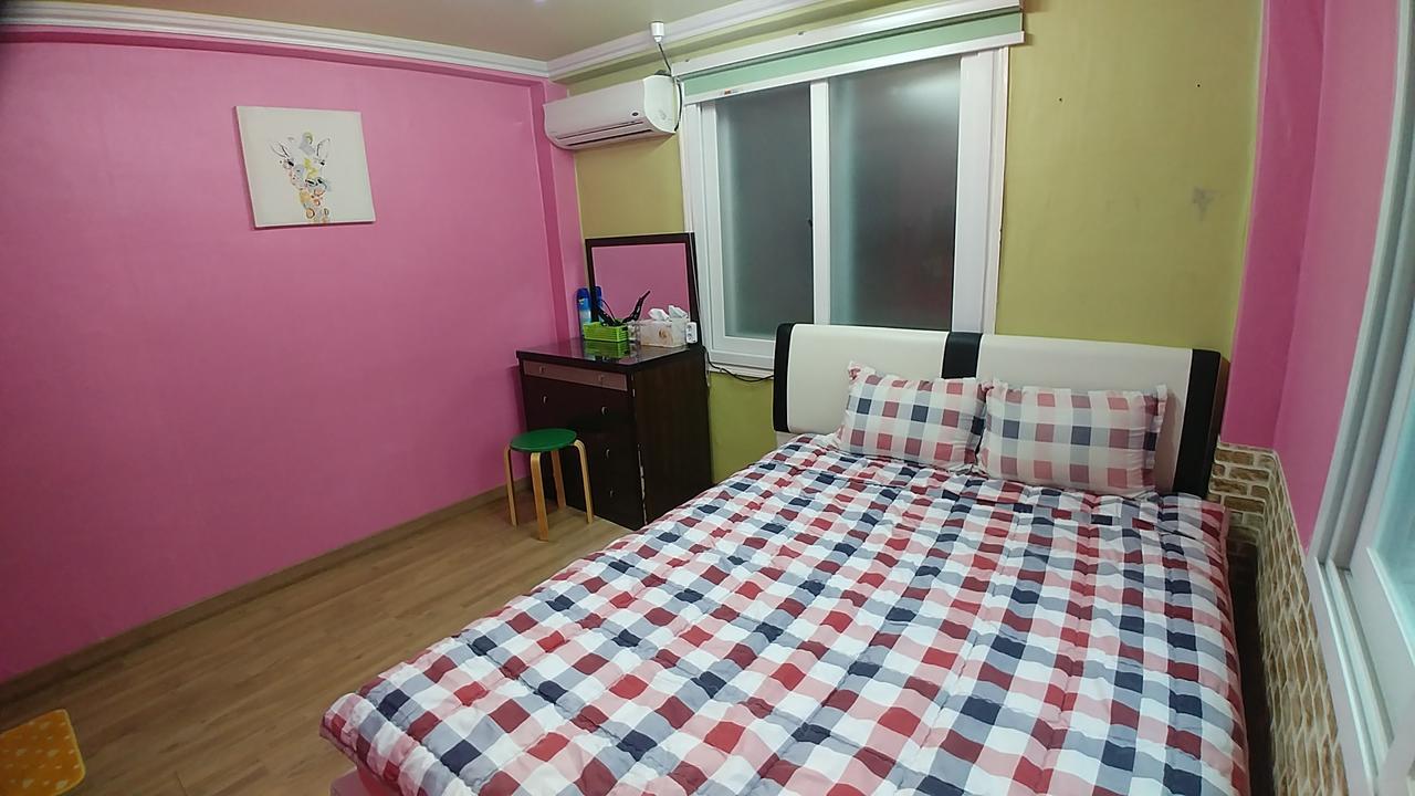 Bluefish Guesthouse ปูซาน ภายนอก รูปภาพ