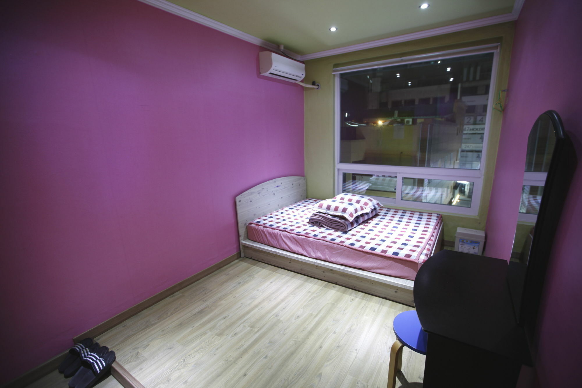 Bluefish Guesthouse ปูซาน ภายนอก รูปภาพ