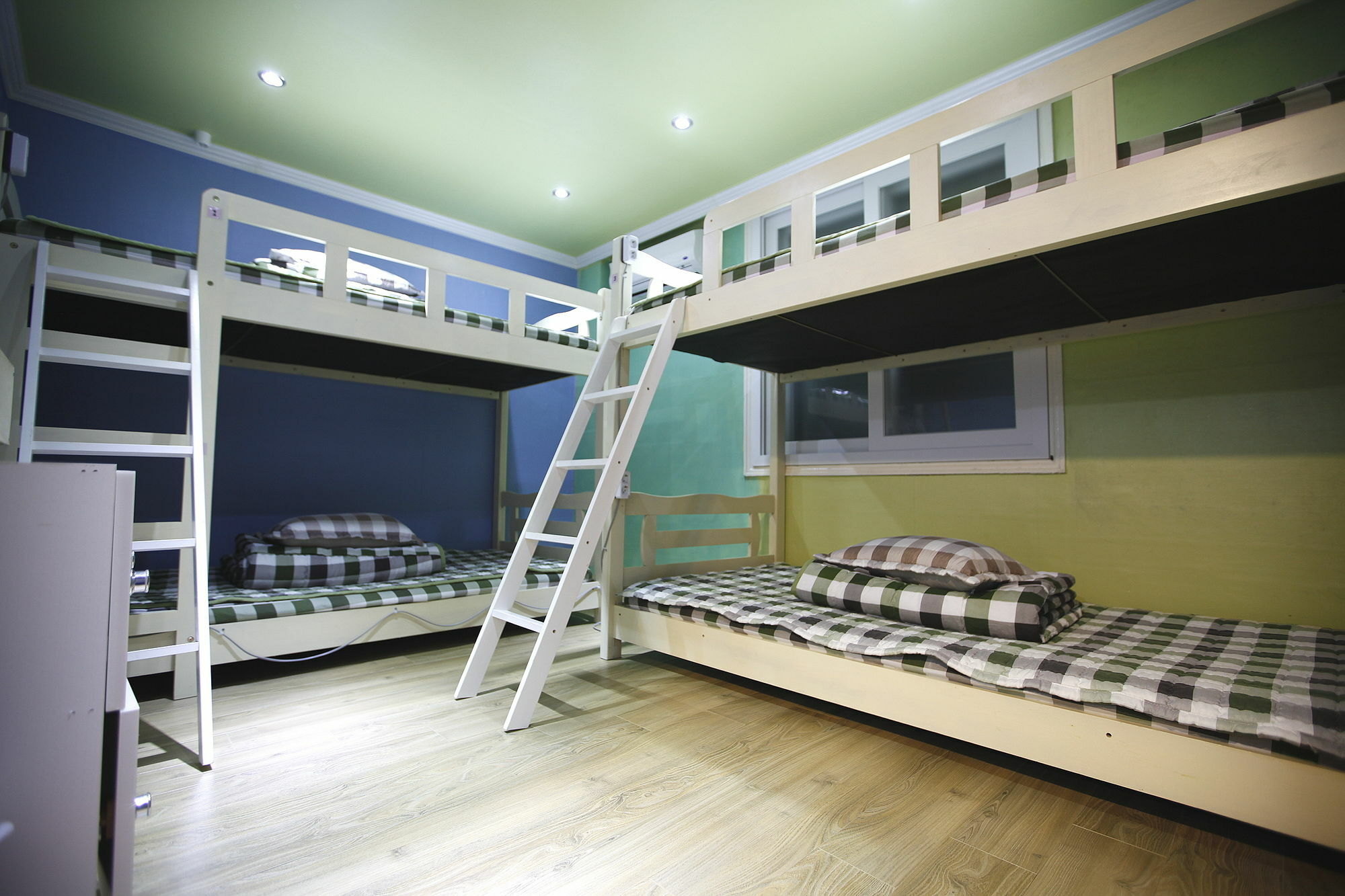 Bluefish Guesthouse ปูซาน ภายนอก รูปภาพ